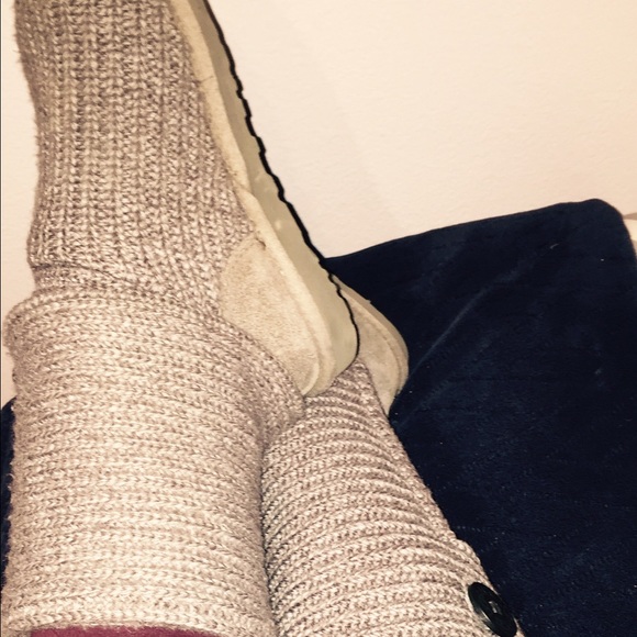 Grey Cardy Crotchet Ugg Boots