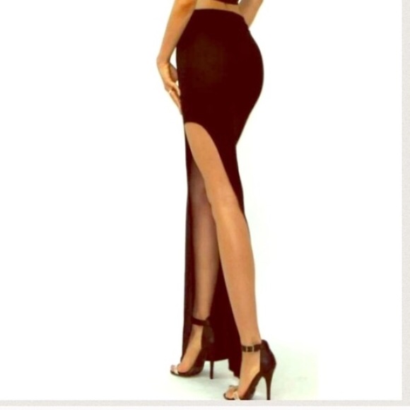 Dresses & Skirts - New black high waist side slit Bodycon skirt