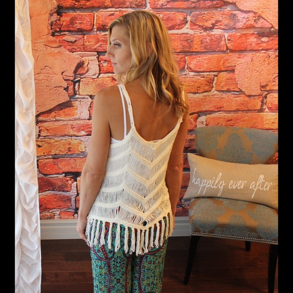 Ivory chevron fringe top - Picture 2 of 2