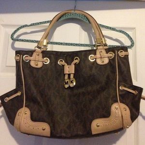 Michael kors purse