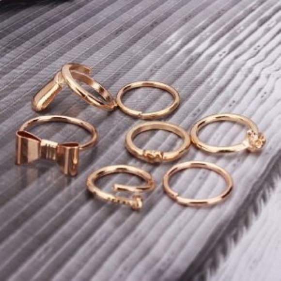 7pc gold Ring set - Picture 3 of 4