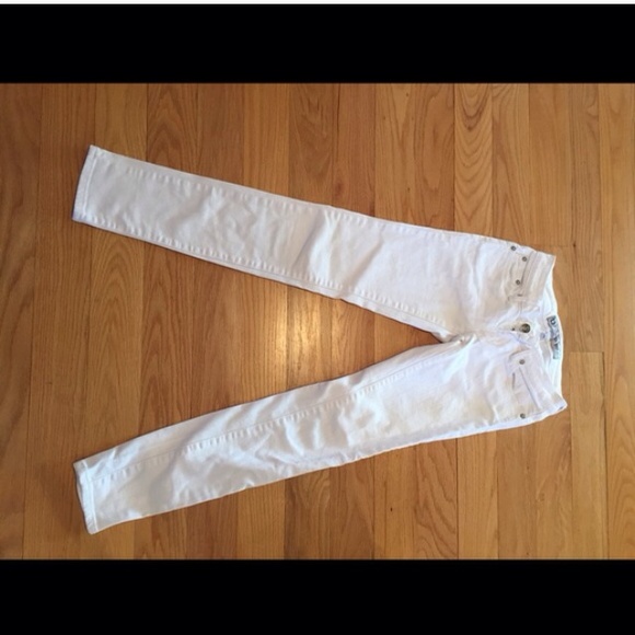 White bullhead jeans