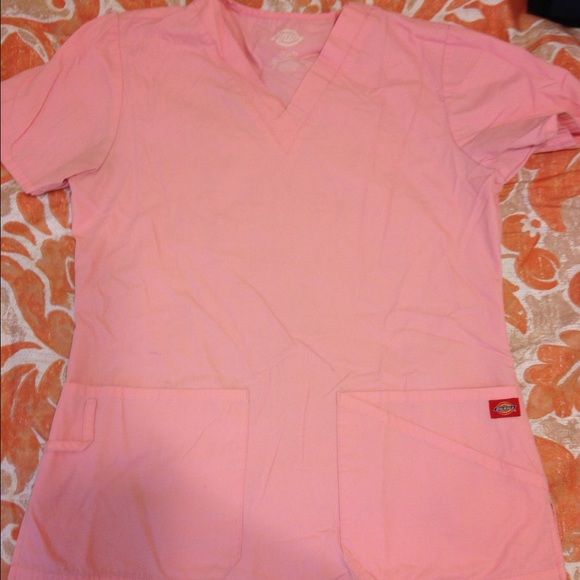 SALE!! Super soft pink scrub top!