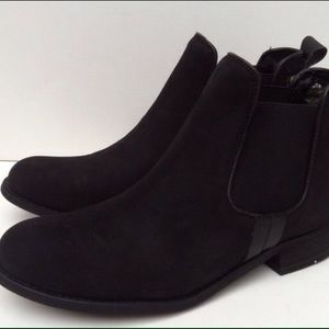 NEW Steven Madden Gilde Leather Ankle Booties