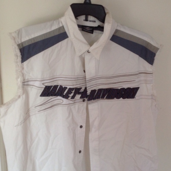 White Harley Davidson shirt