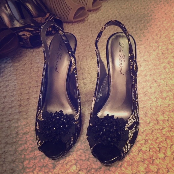 Dressy pumps