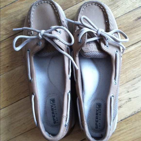 Tan sperrys