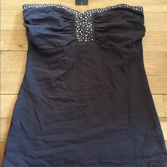 Express strapless top