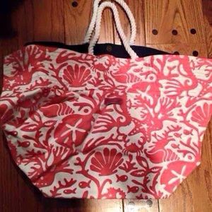 Vineyard Vines Beach bag!