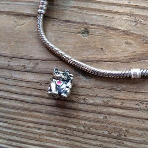 Pandora lucky cat charm
