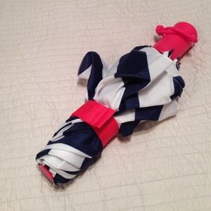 NAVY STRIPES AND PINK ACCENTED UMBRELLA!! ☔️