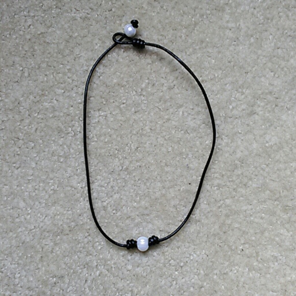Leather pearl necklace!