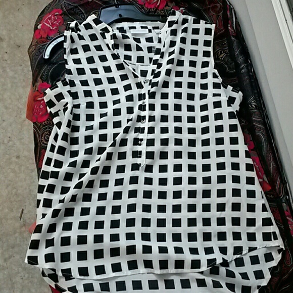 Brand New Black /White blouse
