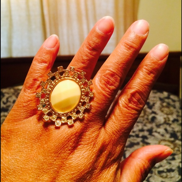 ♠️Looking Glass Ring - Picture 4 of 4