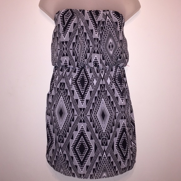 💗Strapless Aztec Dress💗 - Picture 1 of 4