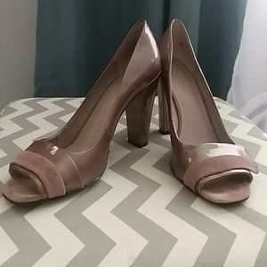 Nine west peep toe pumps