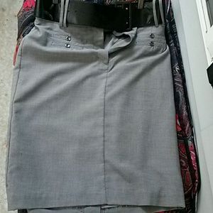 BRAND NEW Worthington Gray Skirt
