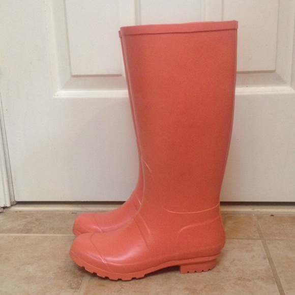 ⛵️ BOGO 50% OFF: Pink Rain Boots