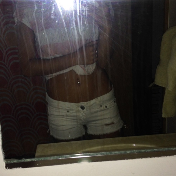 White American Eagle denim shorts