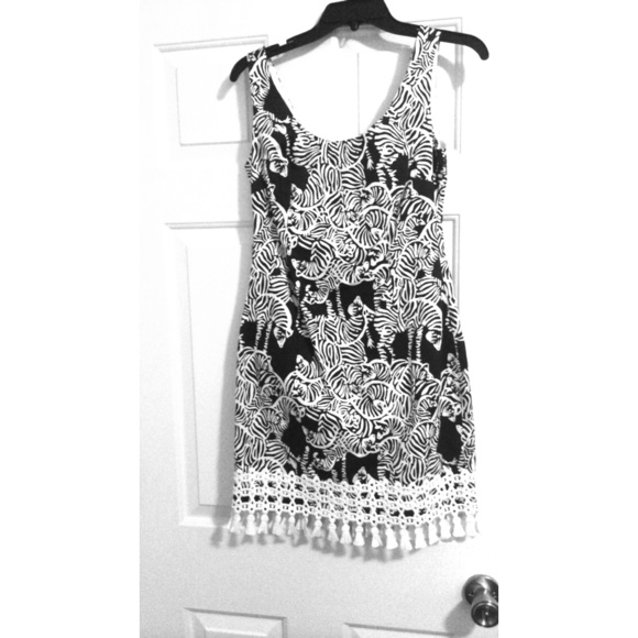 Make offers! $80 ppl! I Herd You Lilly shift!