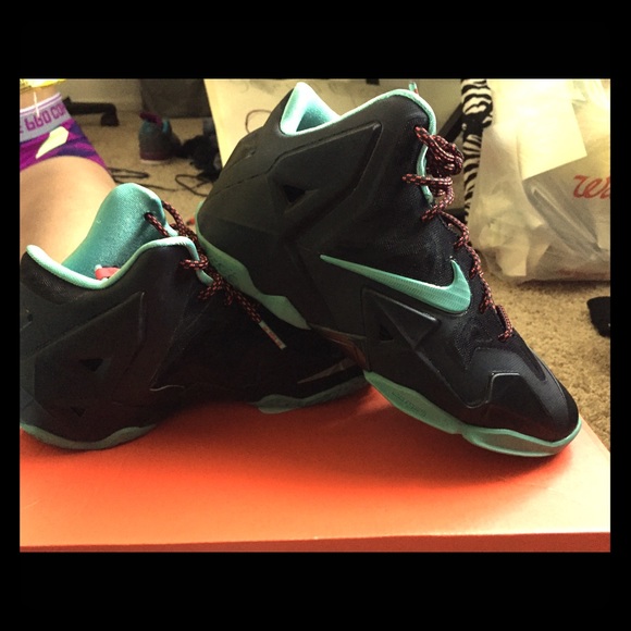 Nike Shoes - Lebron 11's "diffused jade"