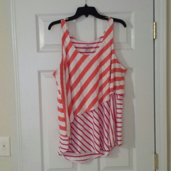 HOLD Tank top