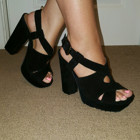 Black Chunky Heels