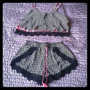 Xhiliration Crop Top & Shorts Set Size Small