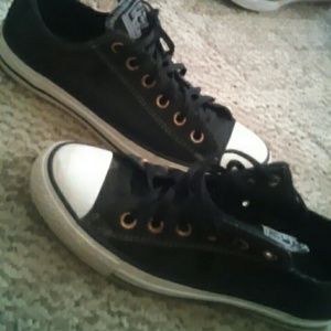 Converse black 💥🇸🇭🇮🇵🇵🇮🇳🇬 .99 this hour