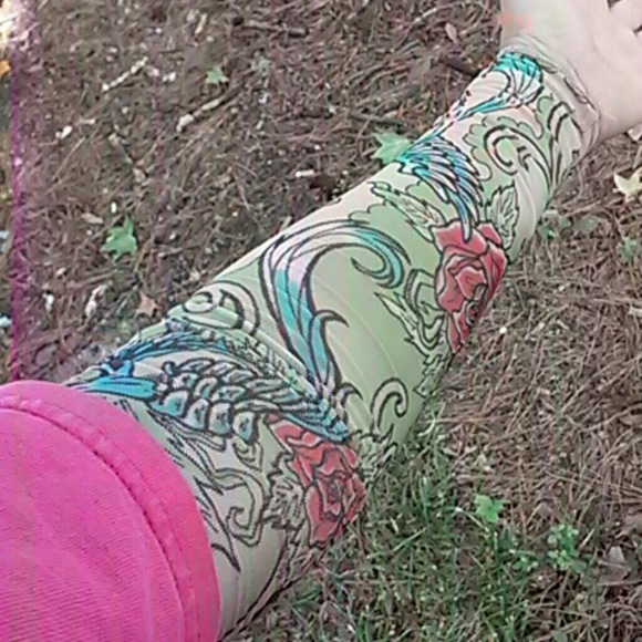 Tattoo sleeves