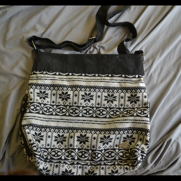 PacSun Handbags - Roxy Purse