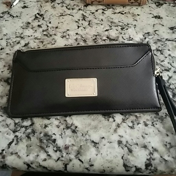 Bestey Johnson wristlet
