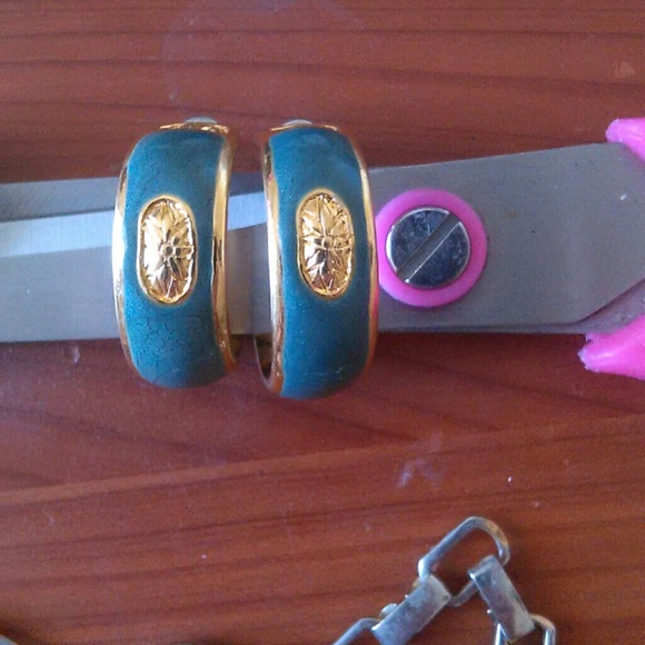 Jewelry Bundle - Picture 3 of 4