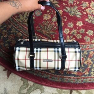 Burberry small original bag!!!!
