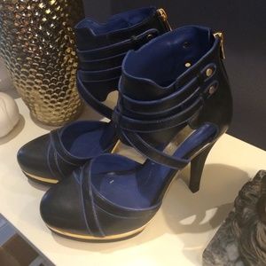 BCBG Runway Leather Closed Toe Heel