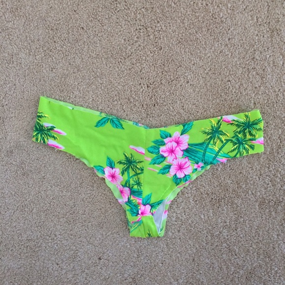 Gypsy beach swim bottoms size small
