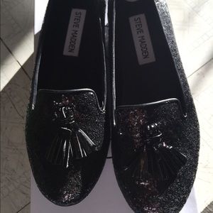 Black glitter Steve Madden flat