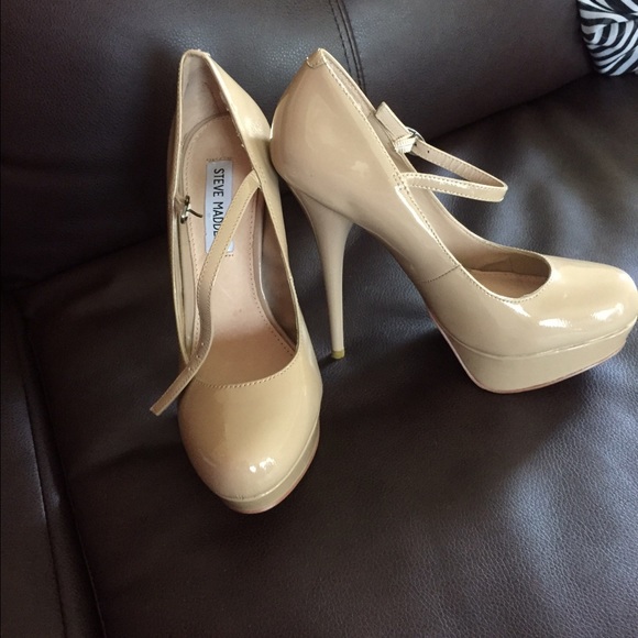 Steve Madden Mary Jane Nude Pumps - Picture 2 of 3