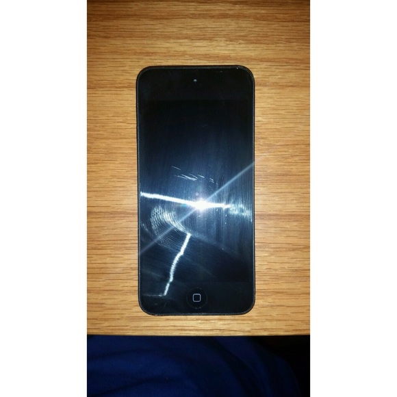 Apple Ipod 5th generation - Picture 3 of 4