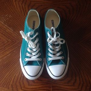 New teal converse