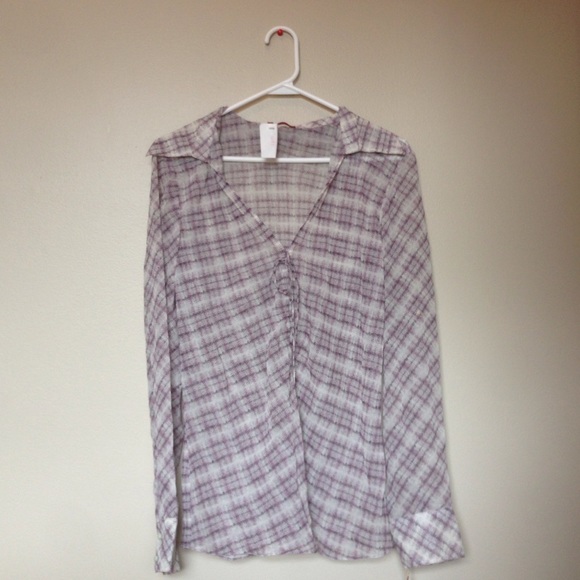 Tape measurer blouse size 14 (like a size medium)