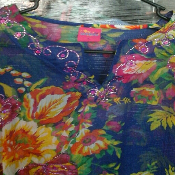 BEAUTIFUL Swimsuit cover up tunic - Picture 1 of 4