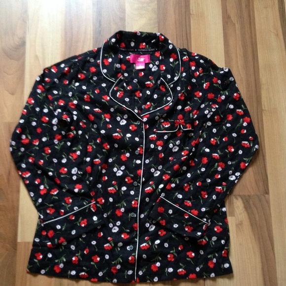 Victoria's Secret floral black long sleeve top