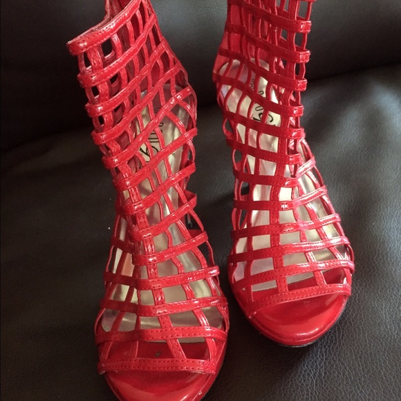 Peep Toe Patent Leather