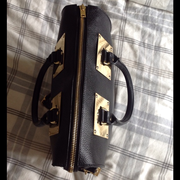 SOLD Sophie Hulme Black Pebbled Leather Zip Tote - Picture 4 of 4