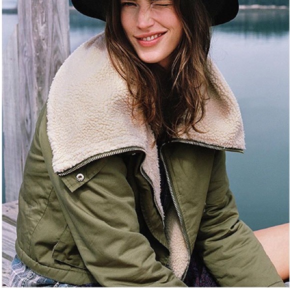 Urban Outfitters Jackets & Blazers - 🌺2xHP🌺 UNIF X Sherpa-lined Bomber Jacket