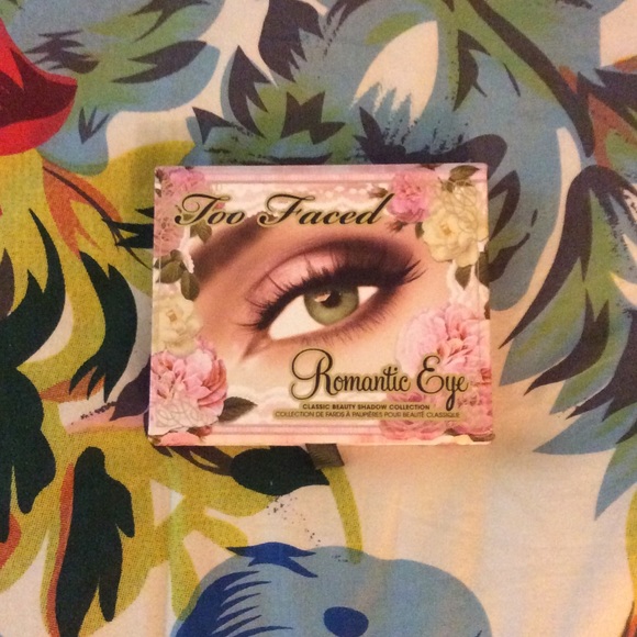 ⚡️SALE⚡️Authentic Too Faced Romantic Eye 💕