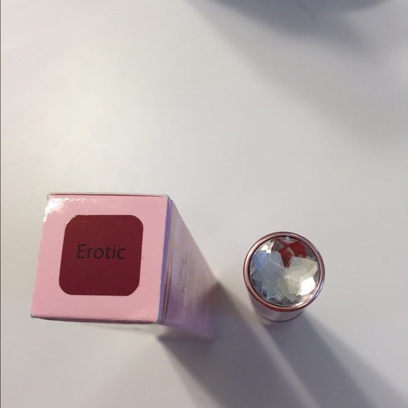 Bundle (too faced glamour gloss)