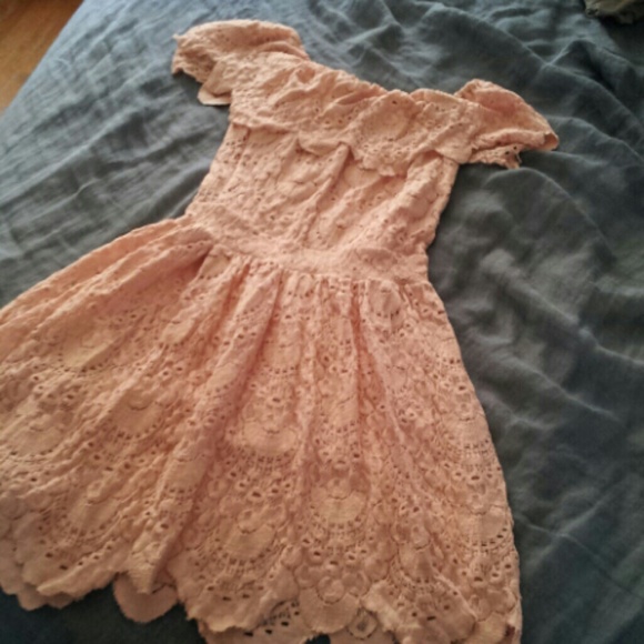 Cute crochet off the shoulder backless dress