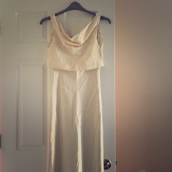 Long cream maxi evening dress / gown. Size 6